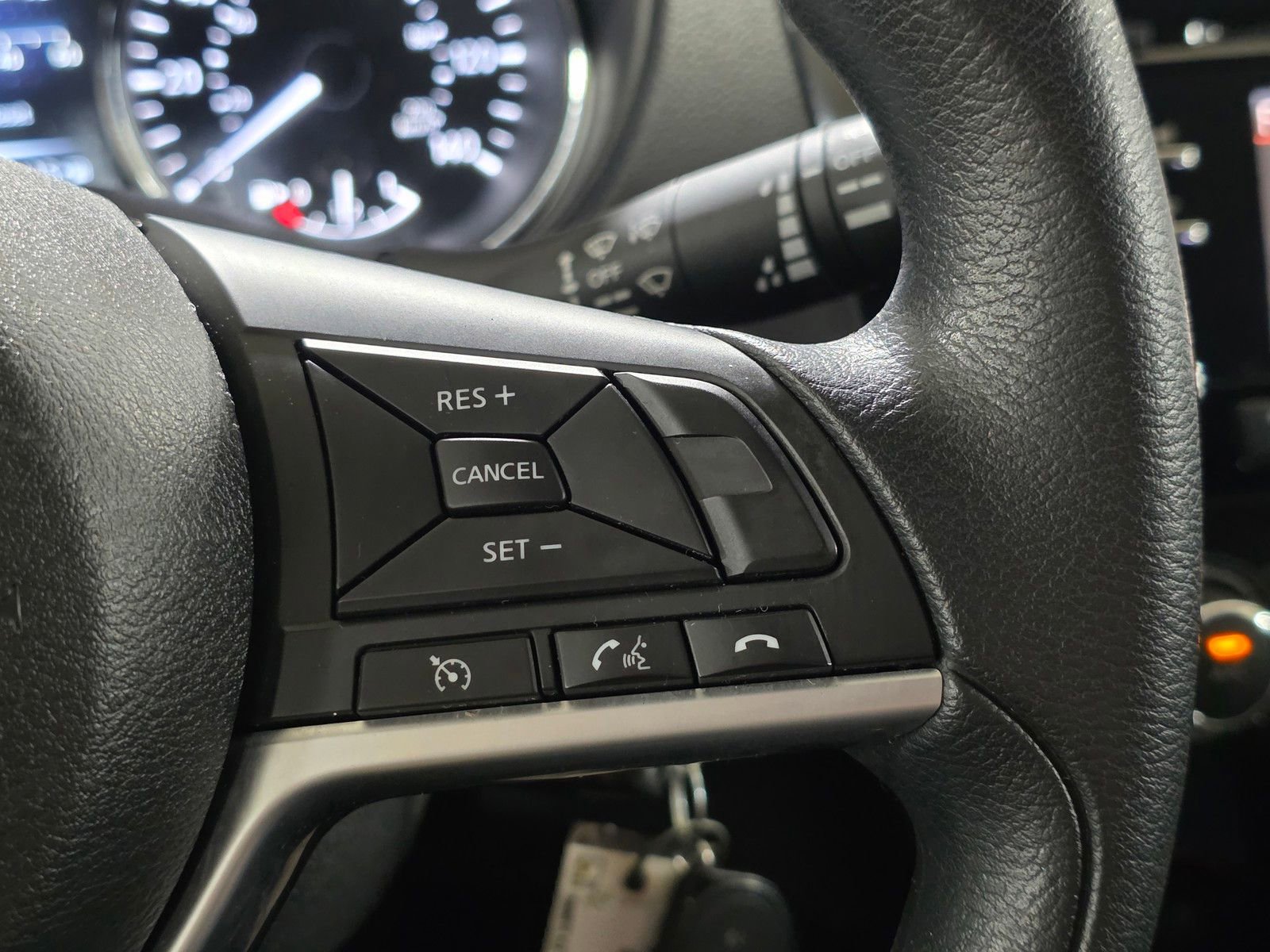 Used 2017 Nissan Rogue S FWD image 30