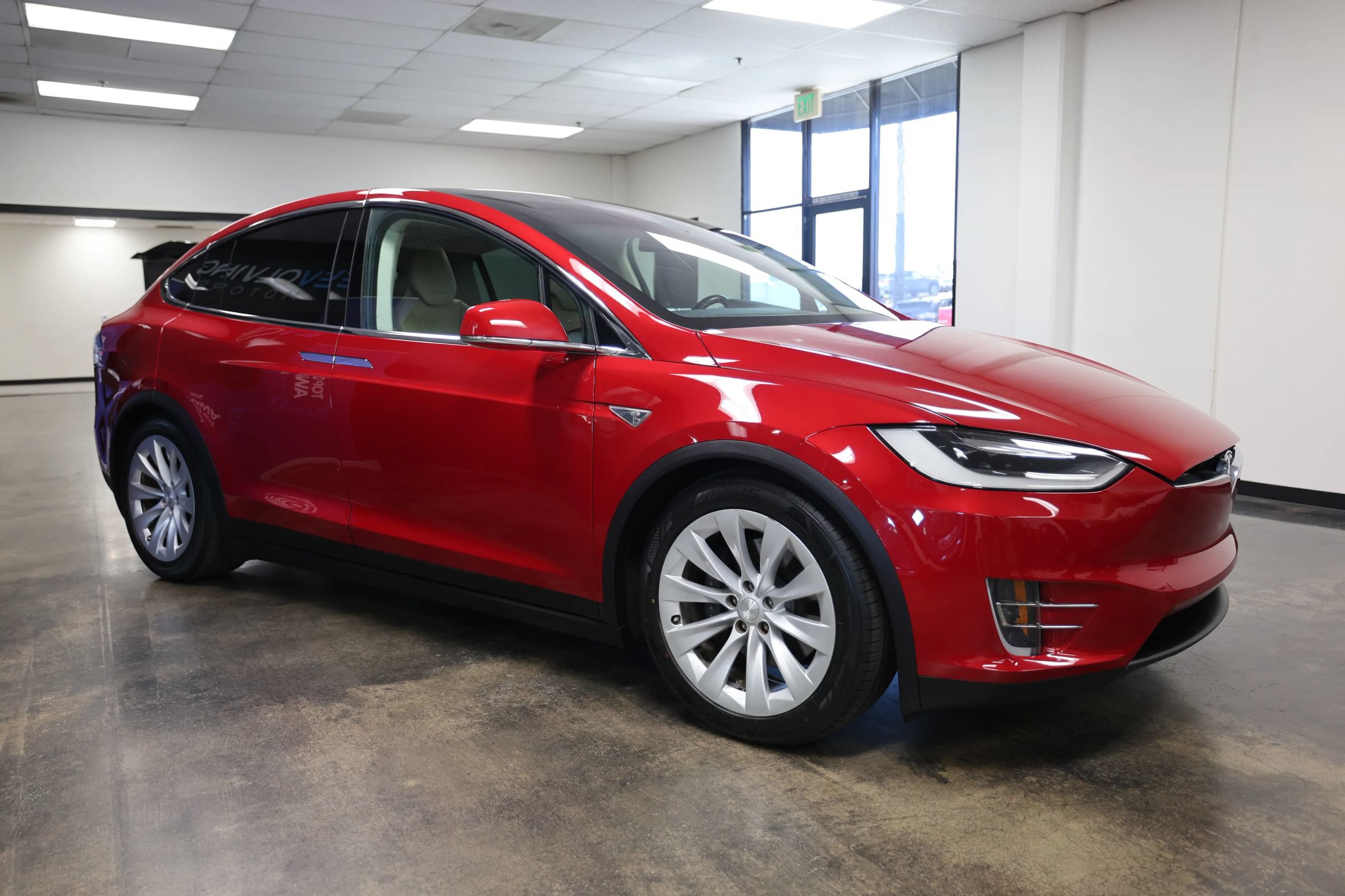 Used 2016 Tesla Model X 90D AWD/4WD image 7