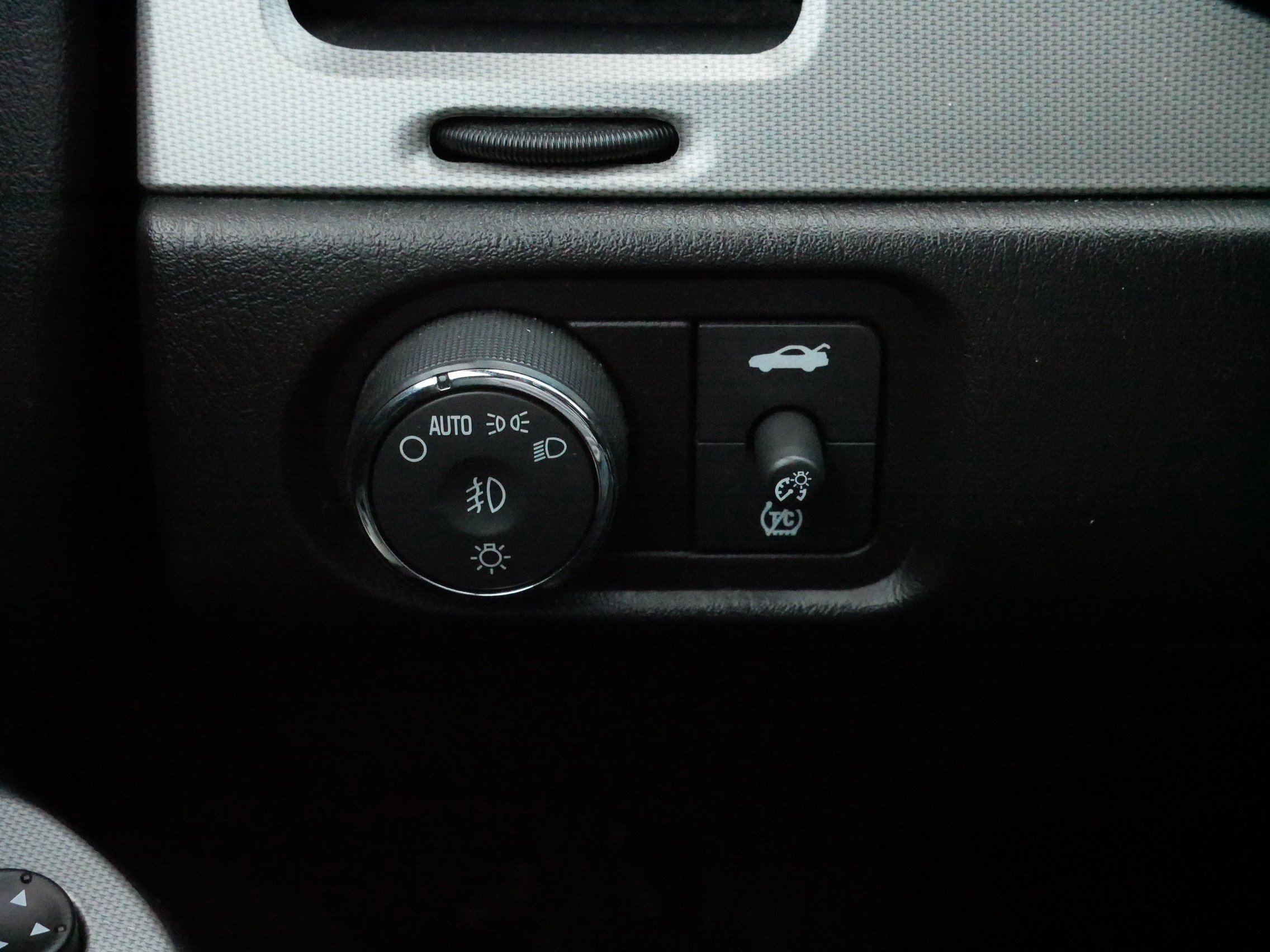 Used 2007 Chevrolet Monte Carlo SS w/ Convenience Package image 27