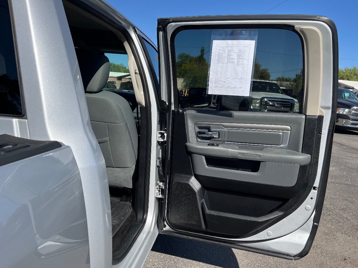Used 2015 RAM 1500 Big Horn RWD image 33