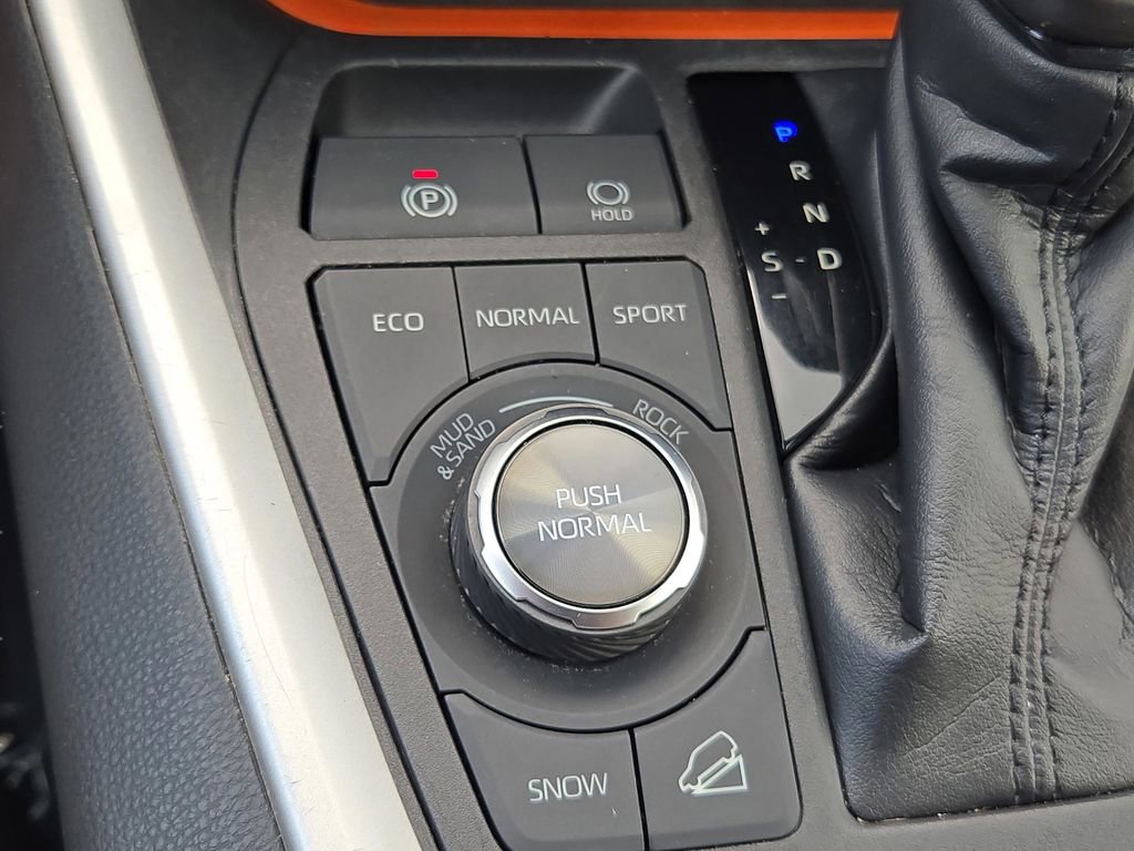 Used 2023 Toyota RAV4 Adventure image 26