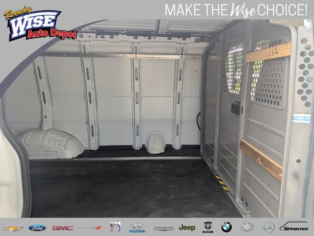 Used 2019 Chevrolet Express 2500 w/ Communications Package RWD image 19
