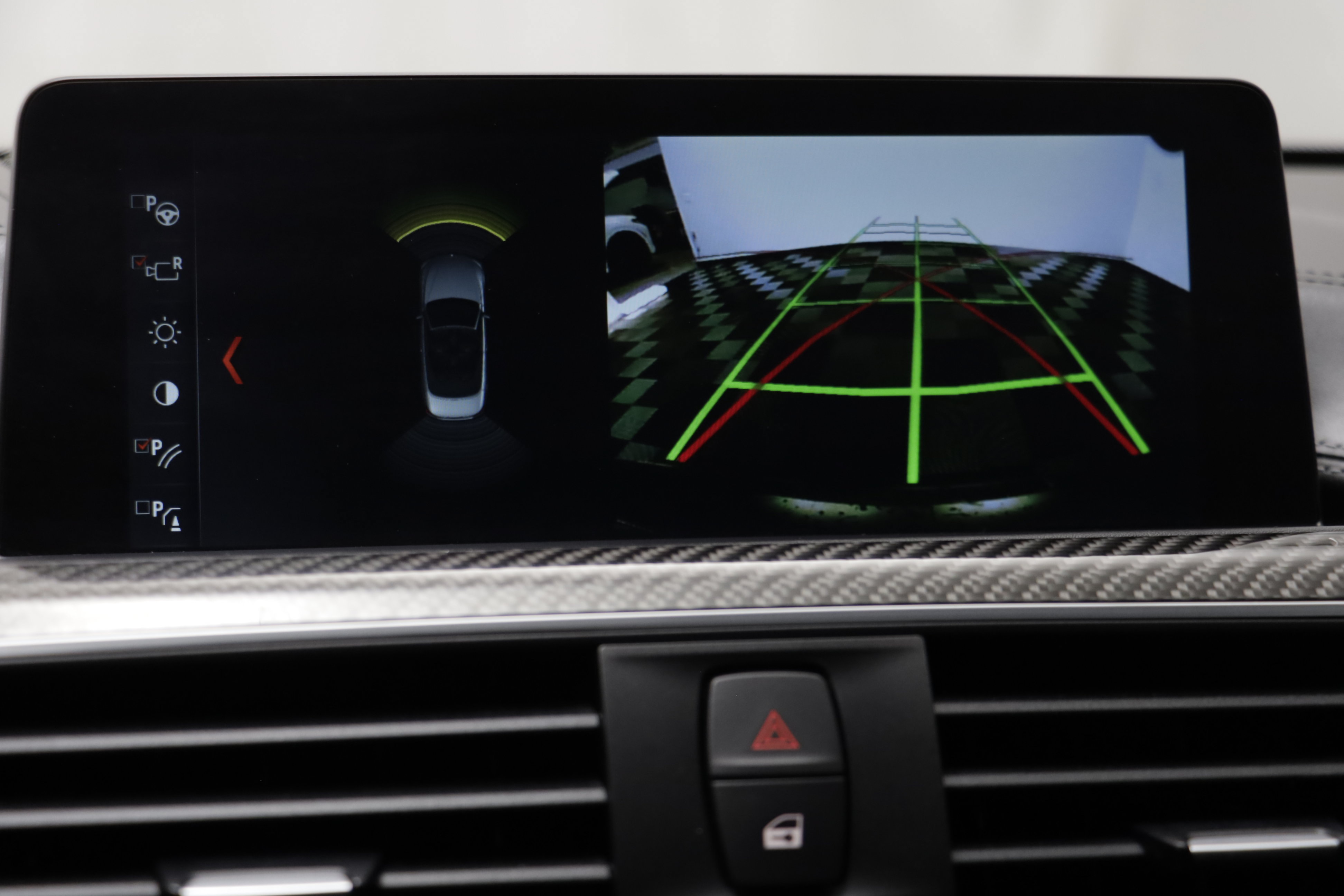 Used 2018 BMW M4 Convertible RWD image 10