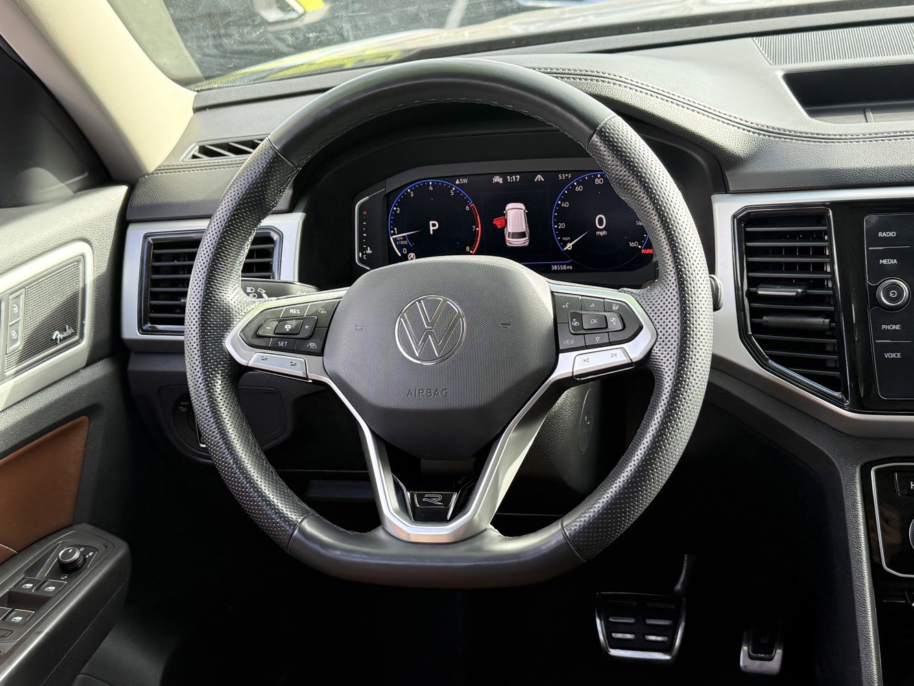Used 2023 Volkswagen Atlas SEL Premium image 22