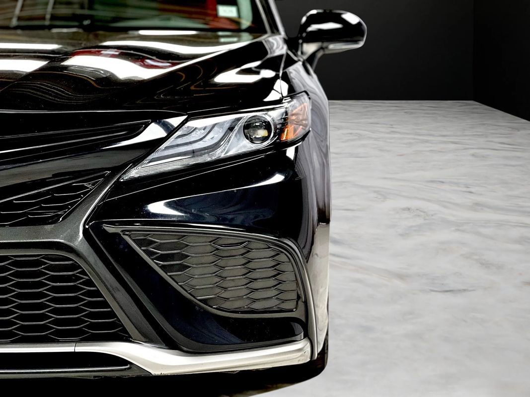 Used 2023 Toyota Camry XSE image 9