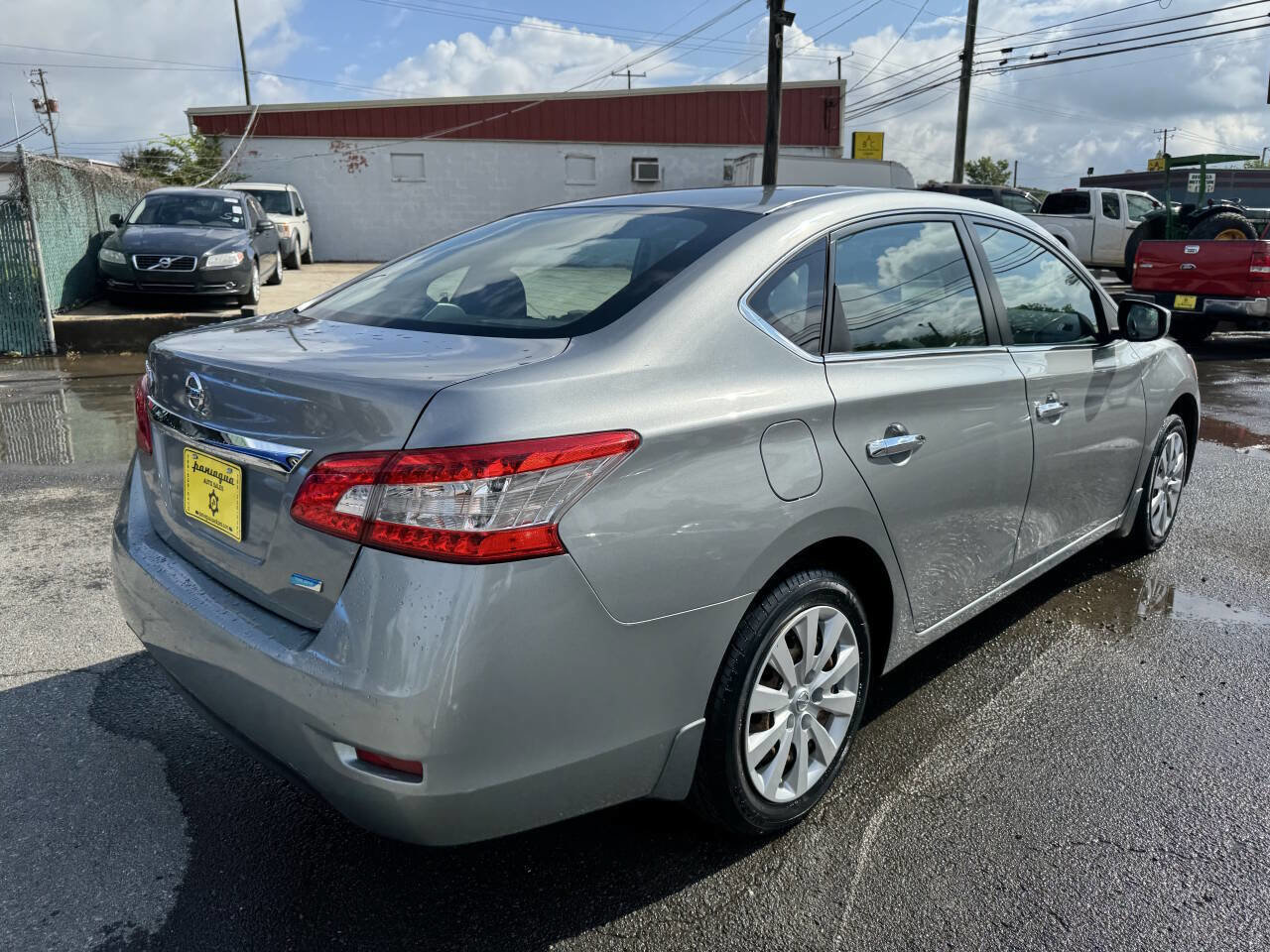 Used 2014 Nissan Sentra S image 12