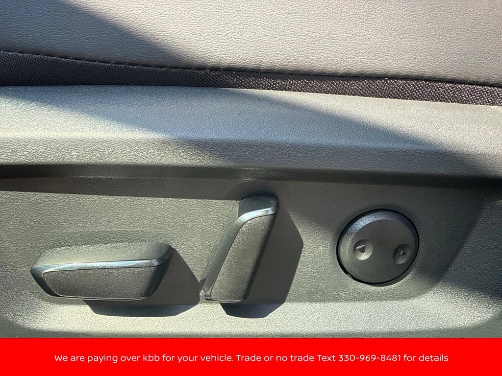 New 2026 Nissan Rogue Dark Armor AWD/4WD image 12
