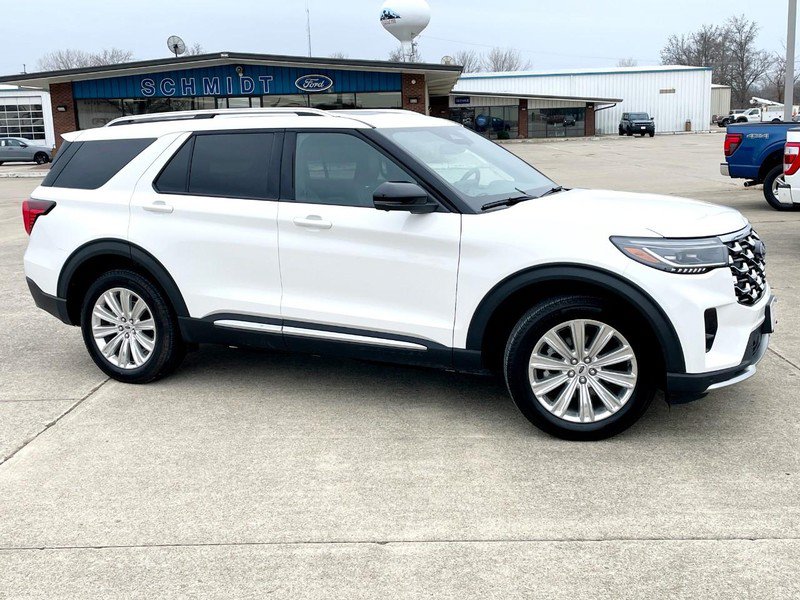 Used 2025 Ford Explorer Platinum w/ LUX Leather Package AWD/4WD image 3