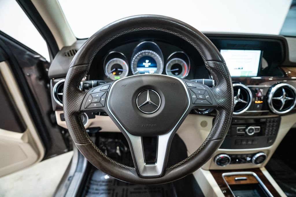 Used 2014 Mercedes-Benz GLK 250 BlueTEC 4MATIC image 17