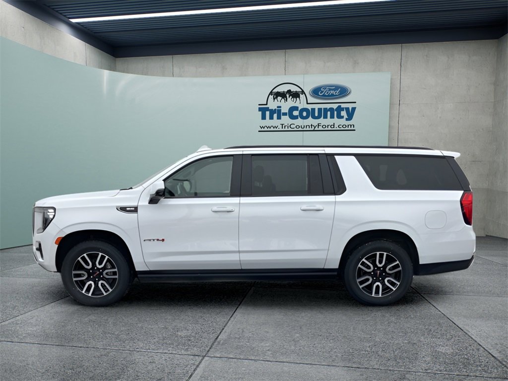 Used 2021 GMC Yukon XL AT4 w/ AT4 Premium Plus Package image 4