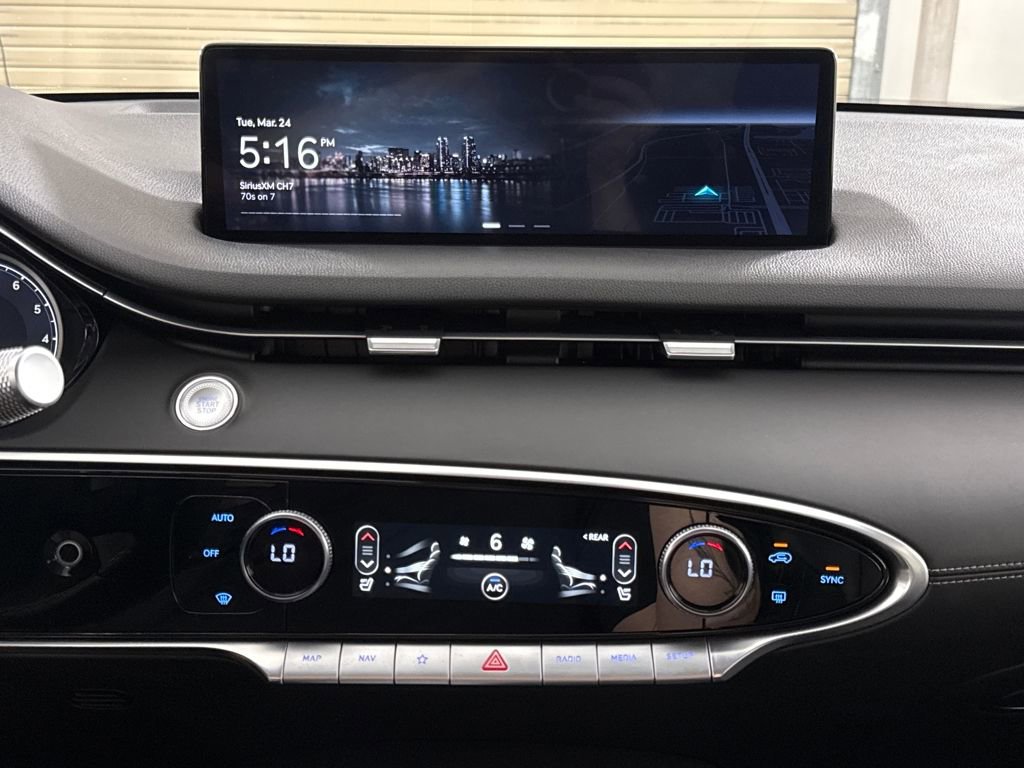 Certified 2025 Genesis GV70 2.5T image 20