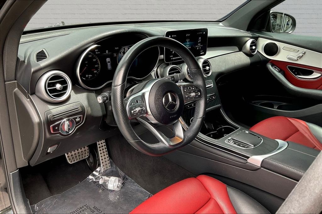 Used 2022 Mercedes-Benz GLC 300 w/ AMG Line image 17