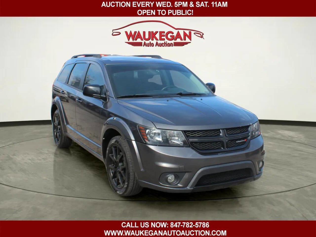 Used 2014 Dodge Journey SXT w/ Flexible Seating Group image 2