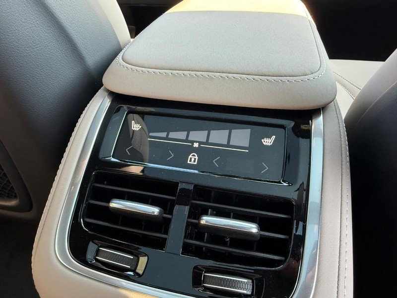 New 2026 Volvo XC90 B6 Plus w/ Protection Package AWD/4WD image 6