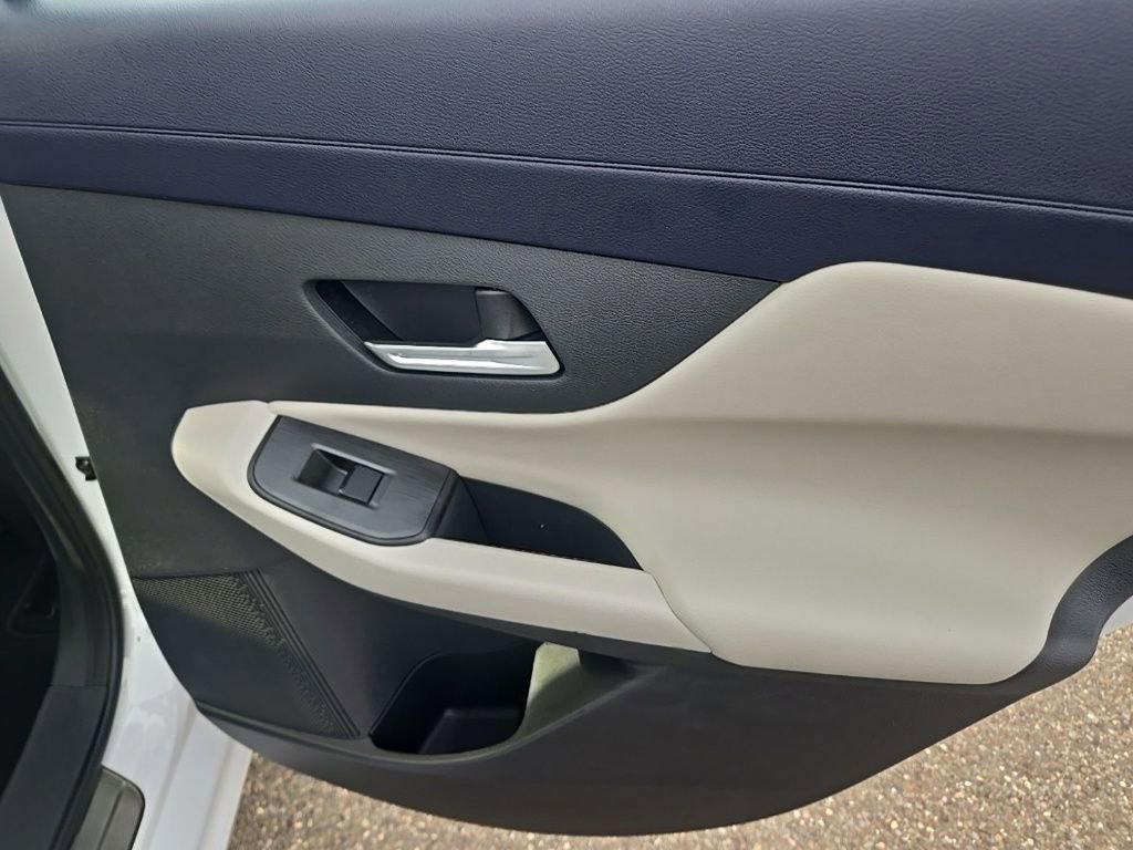 New 2026 Nissan Sentra SL w/ Floor Mat Package FWD image 30