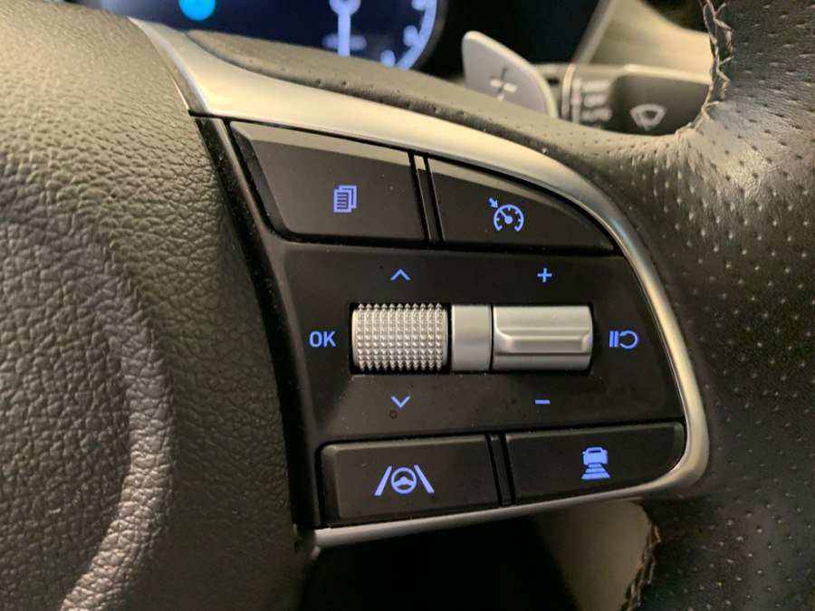 Used 2023 Genesis G70 3.3T w/ Sport Prestige Package image 25