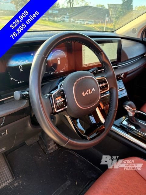 Used 2023 Kia Carnival SX FWD image 19