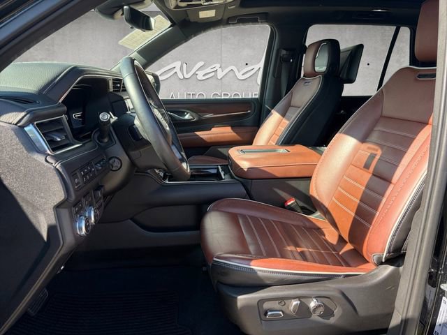 Used 2023 GMC Yukon Denali Ultimate AWD/4WD image 19