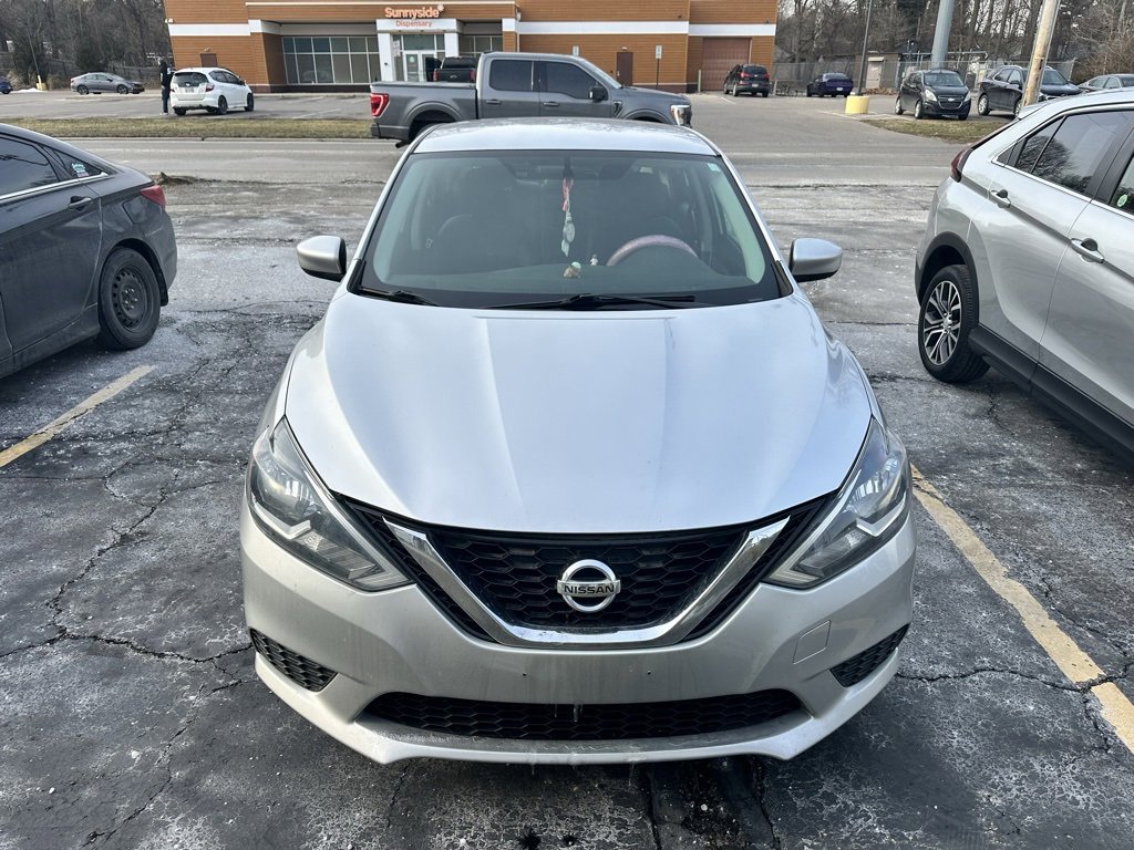 Used 2016 Nissan Sentra SV image 1