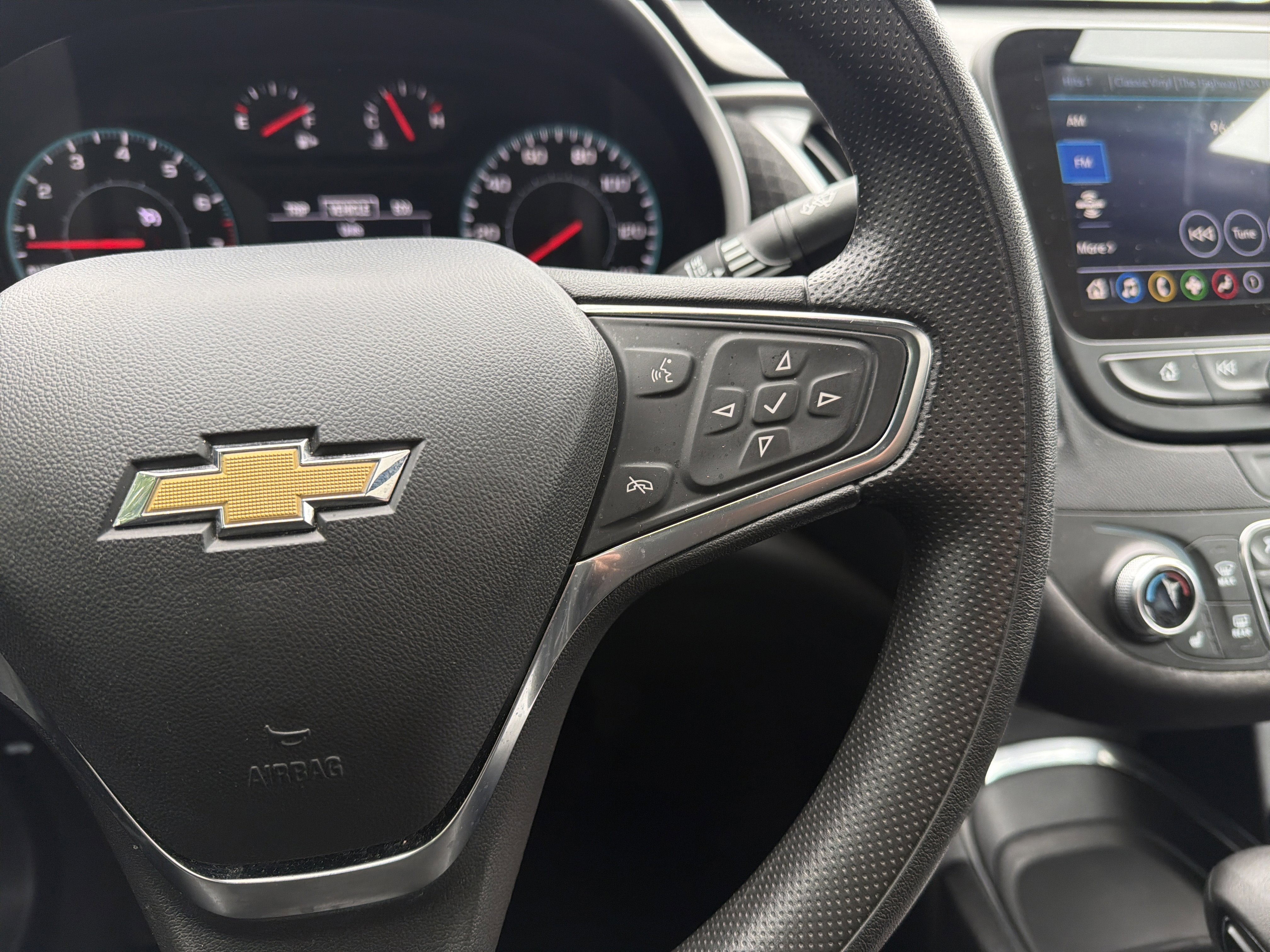 Used 2024 Chevrolet Malibu LT FWD image 20