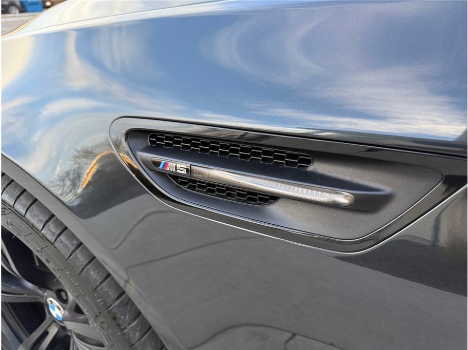 Used 2016 BMW M5 image 49