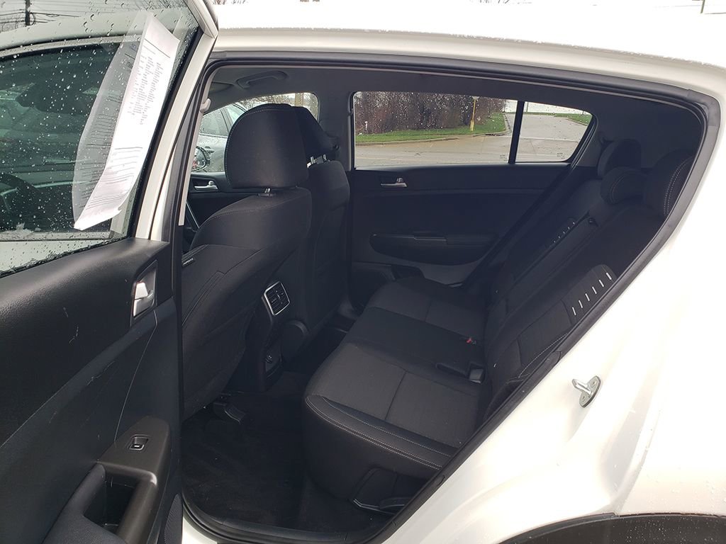 Used 2021 Kia Sportage LX w/ LX AWD Popular Package image 11