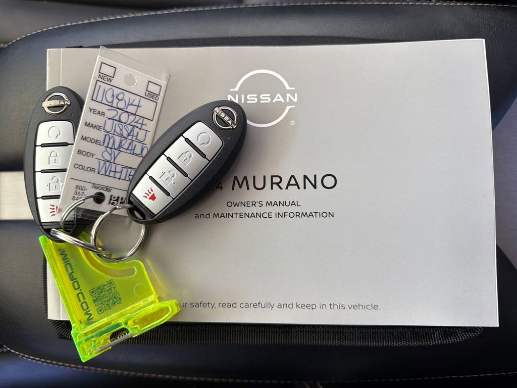 Used 2024 Nissan Murano SV image 32