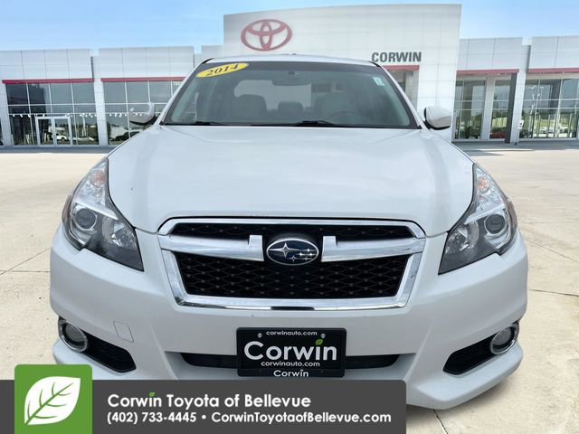 Used 2014 Subaru Legacy 2.5i Limited w/ Moonroof Package AWD/4WD image 8