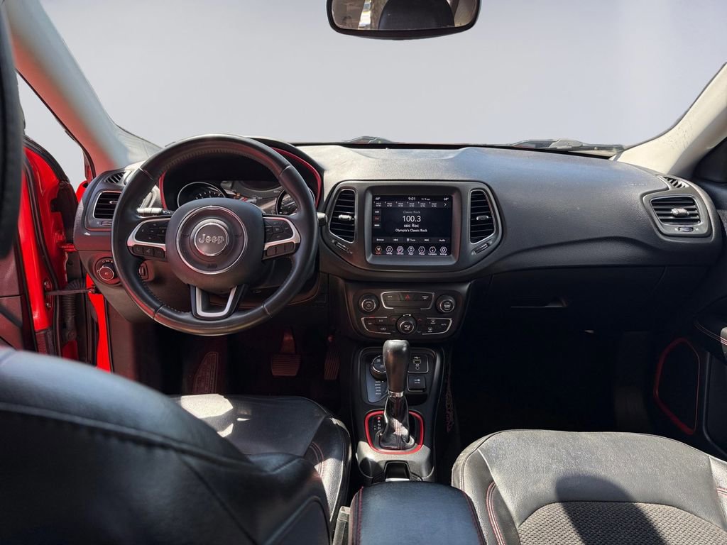 Used 2019 Jeep Compass Trailhawk AWD/4WD image 13