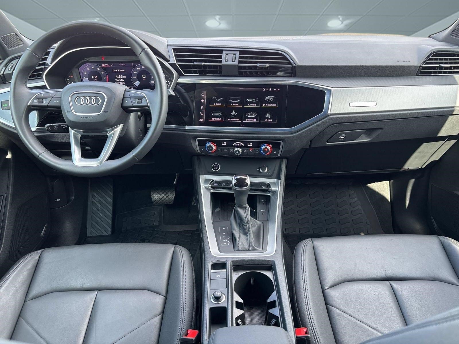 Certified 2025 Audi Q3 2.0T Premium w/ Convenience Package AWD/4WD image 16