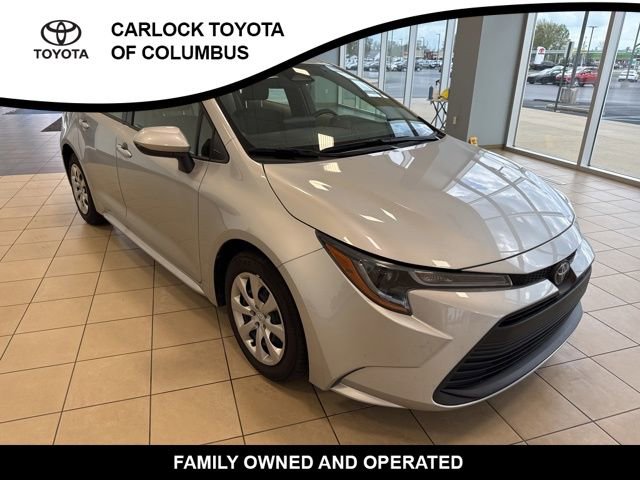 Used 2023 Toyota Corolla LE w/ Carpet Mat Package (TMS) image 5