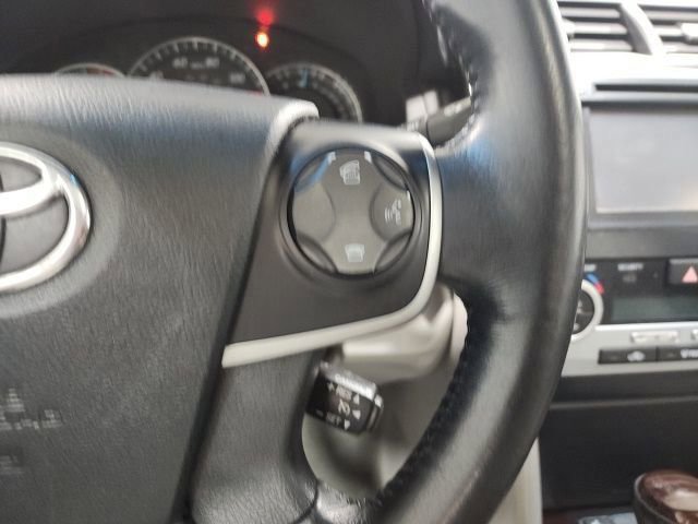 Used 2013 Toyota Camry XLE image 30