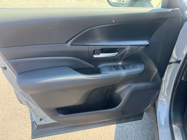 Used 2025 Toyota Grand Highlander AWD Hybrid image 21