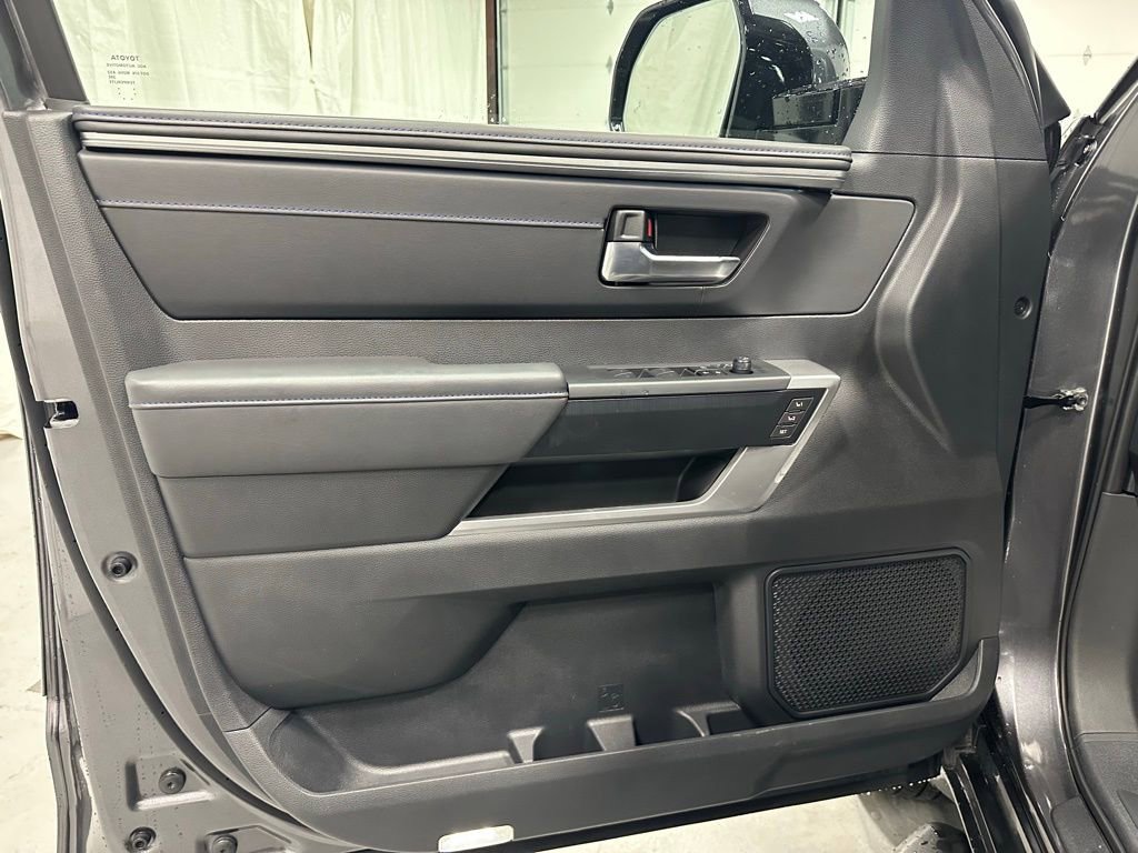 Used 2025 Toyota Tundra Platinum image 8