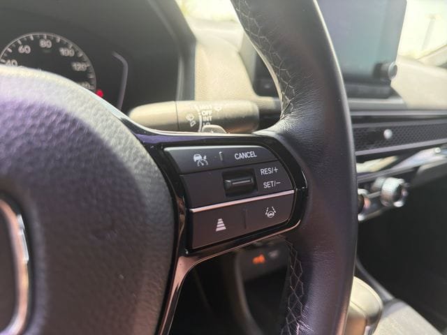 Used 2023 Honda Civic Sport image 32