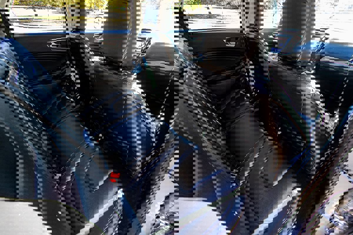 Used 2020 Ford Edge Titanium w/ Cargo Accessory Package image 25