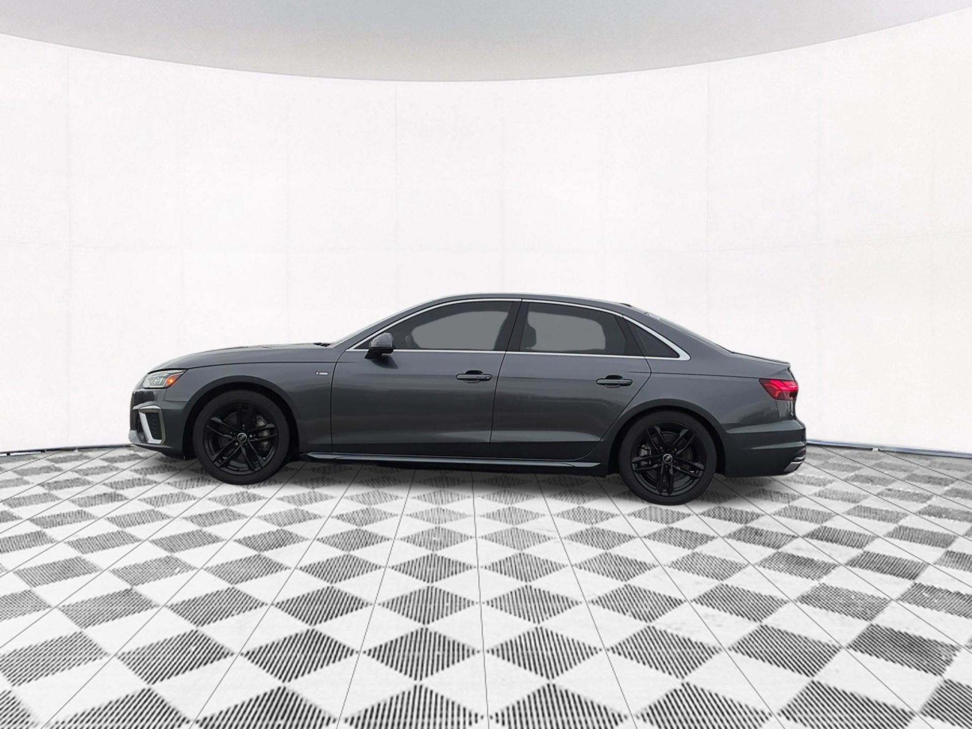 Used 2024 Audi A4 2.0T Premium Plus image 6