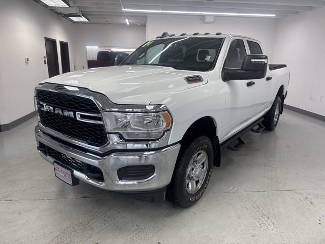 Used 2024 RAM 3500 Tradesman w/ Chrome Appearance Group image 6
