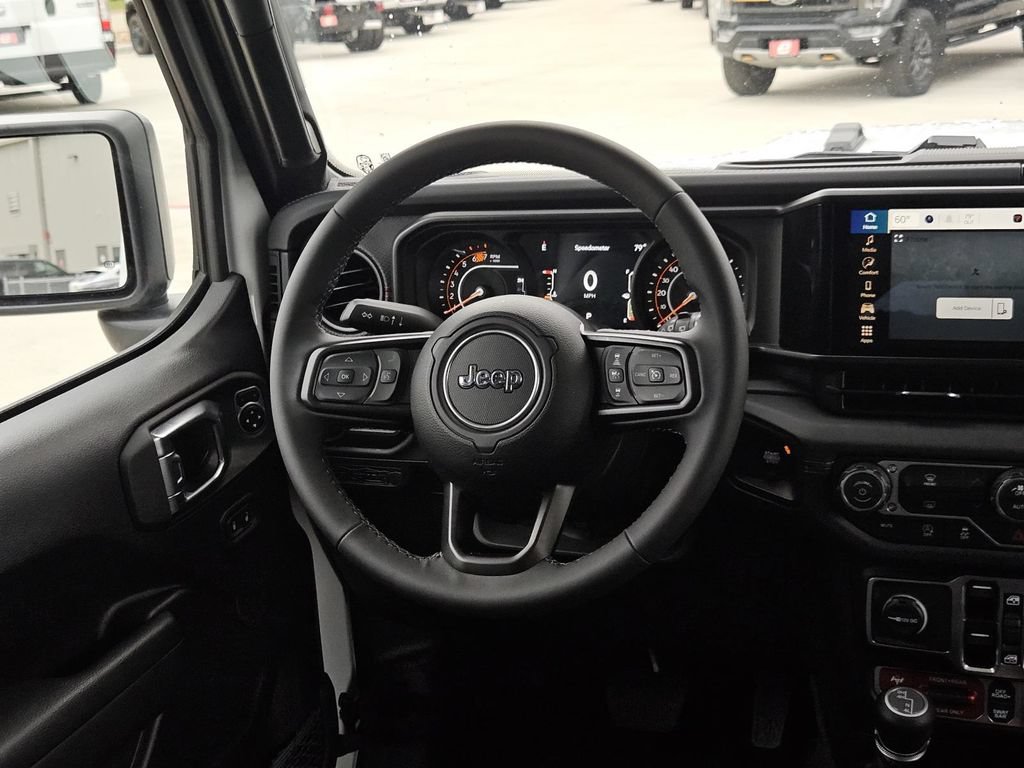 Used 2026 Jeep Wrangler Unlimited Rubicon AWD/4WD image 17
