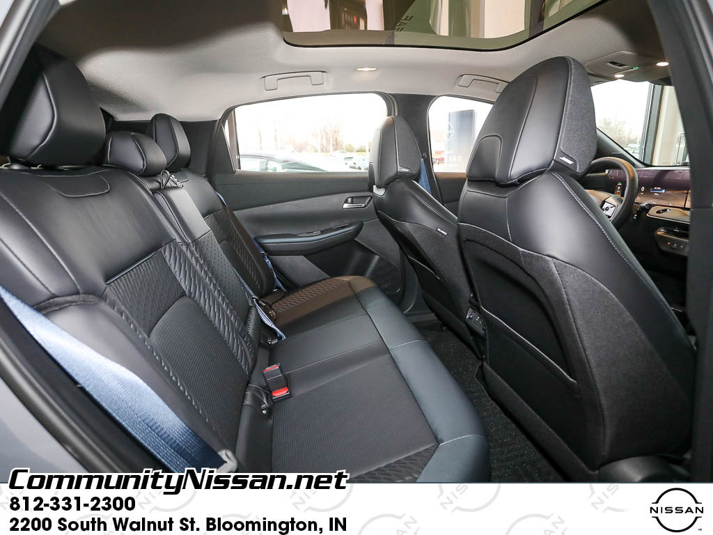 New 2026 Nissan Leaf Platinum+ w/ Cargo Package (Platinum+) FWD image 20