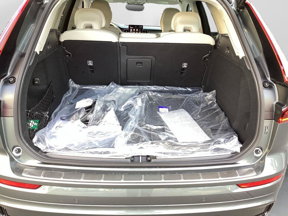 New 2027 Volvo XC60 T8 Ultra AWD/4WD image 15