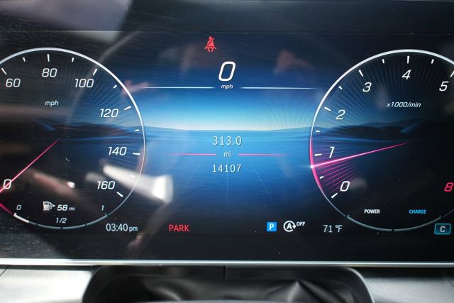 Certified 2025 Mercedes-Benz GLC 300 4MATIC image 18