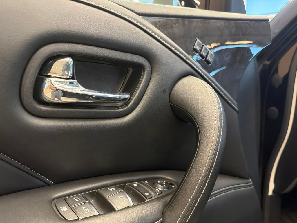 Used 2022 INFINITI QX80 Luxe w/ All-Season Package RWD image 28