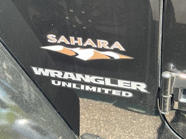 Used 2017 Jeep Wrangler Unlimited Sahara AWD/4WD image 10