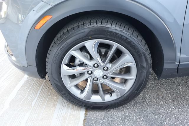 Used 2022 Buick Encore GX Essence w/ Advanced Technology Package FWD image 11