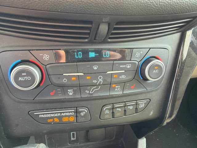 Used 2019 Ford Escape Titanium FWD image 9