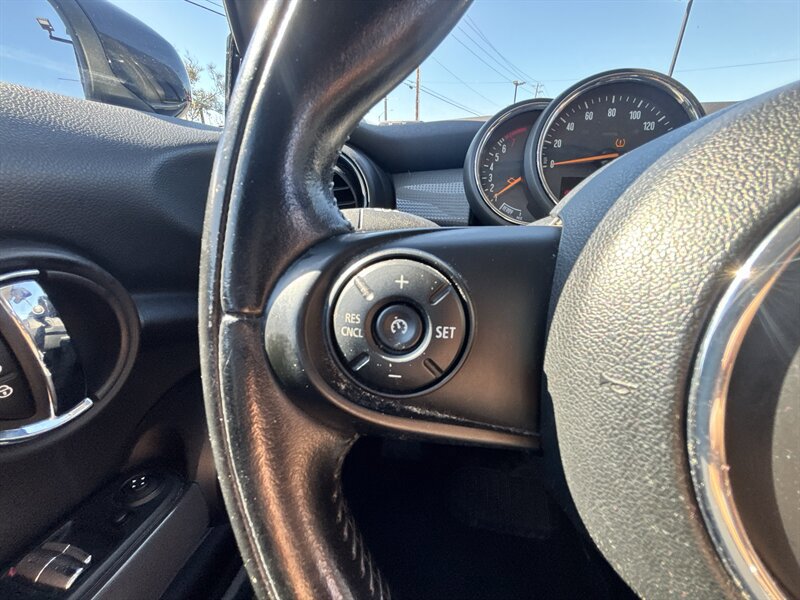 Used 2020 MINI Cooper 2-Door Hardtop image 20