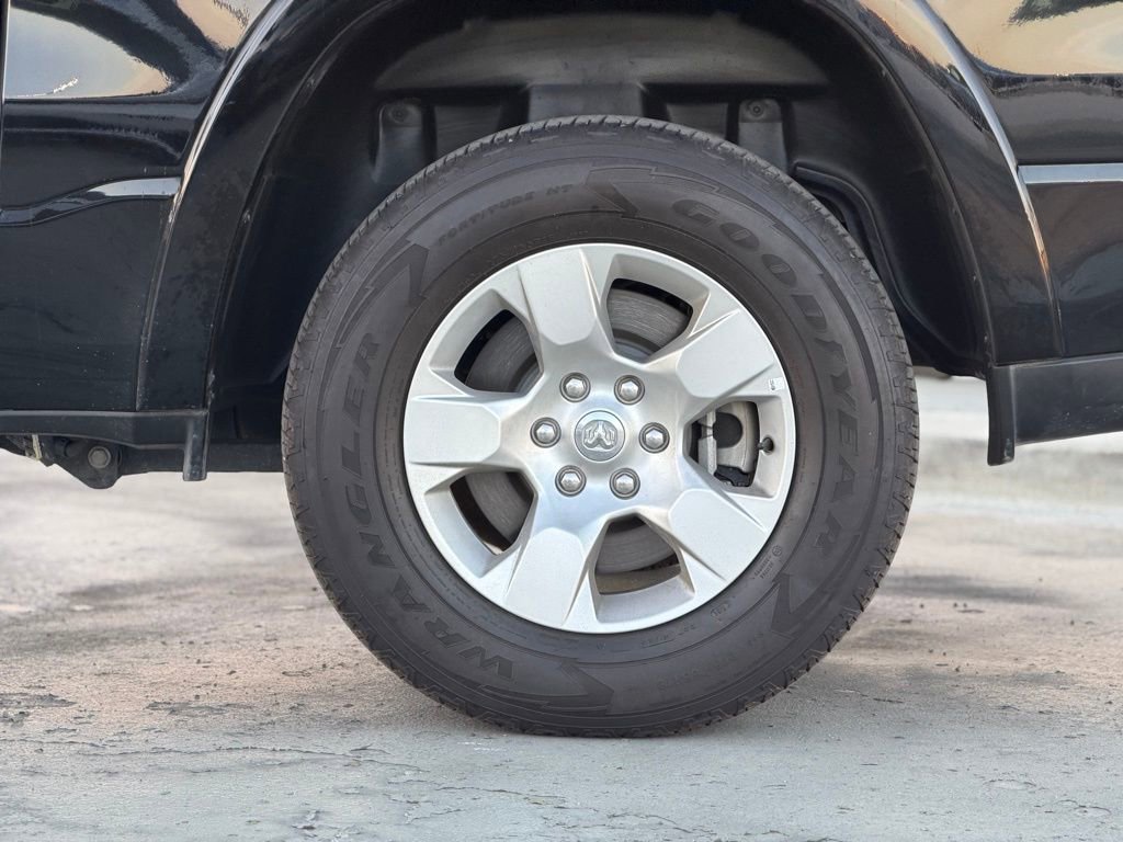 Used 2025 RAM 1500 Lone Star image 2