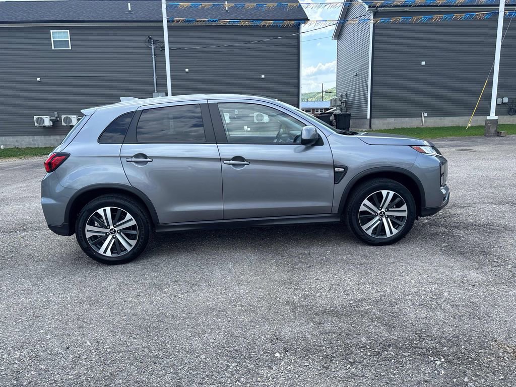 Used 2025 Mitsubishi Outlander Sport ES AWD/4WD image 6