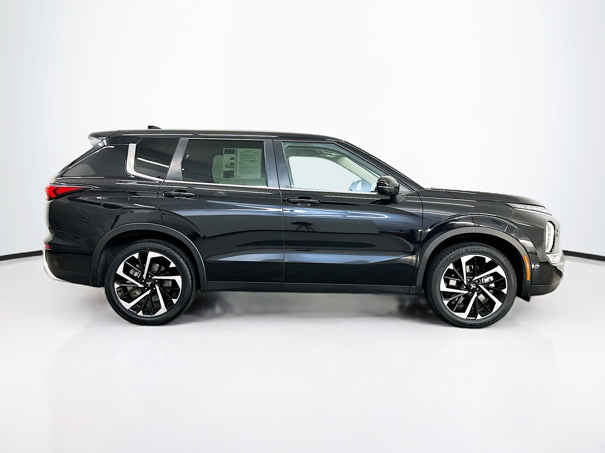 Used 2024 Mitsubishi Outlander SE AWD/4WD image 10
